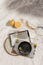 Lade das Bild in den Galerie-Viewer, NAKOA-Geschenkgutschein