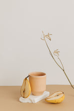 Lade das Bild in den Galerie-Viewer, THE NAKOA "ALORA" CAPPUCINO CUP - SET OF 4 (Sunny Peach)
