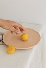 Lade das Bild in den Galerie-Viewer, THE NAKOA "ALORA" DESSERT PLATE - SET OF 4 (Sunny Peach)
