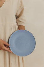 Lade das Bild in den Galerie-Viewer, THE NAKOA "ALORA" DESSERT PLATE - SET OF 4 (Into the Sea)
