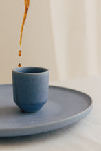 Lade das Bild in den Galerie-Viewer, THE NAKOA "ALORA" ESPRESSO CUP - SET OF 4 (Into the Sea)
